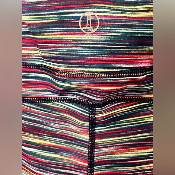 🌻$11 DEAL!🌻 Lands' End Multicolor Striped Athletic Shorts XL - Picture 2 of 4